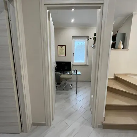 B&B La Dimora Del Casaro 카스트로빌라리